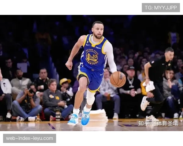 库里通过联盟脑震荡保护程序，确定出战季后赛首场